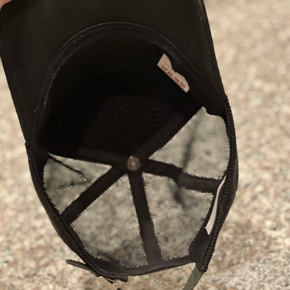 ROAR Crystal Guns Star Cap - Picture 4 of 6